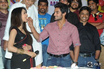 Aadi Birthday Celebrations With Pyaar Mein Padipoyane Team